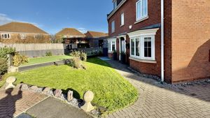 Photo 27- click for photo gallery